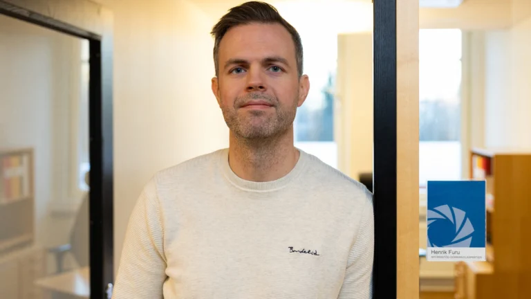 SSC_HenrikFuru_webben